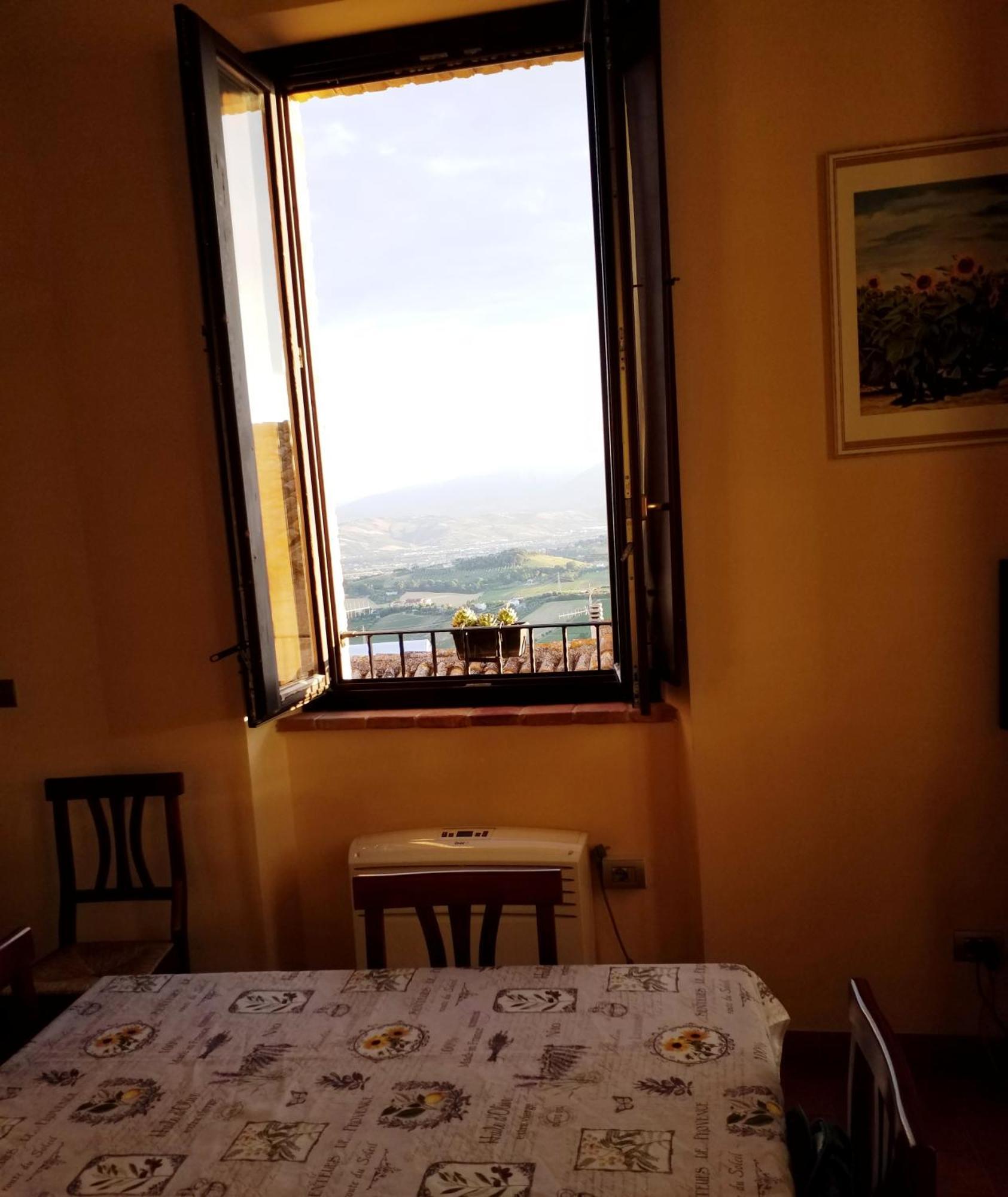 Sun Moon Daire Monteprandone Oda fotoğraf